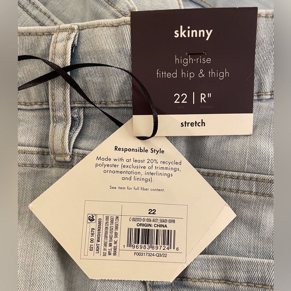 Ava & Viv Jeans High Rise Skinny Light Wash Size 22 Plus Size - Picture 4 of 15